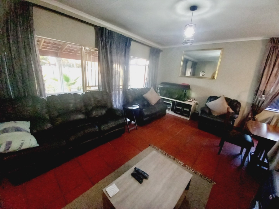 3 Bedroom Property for Sale in Sasolburg Ext 11 Free State